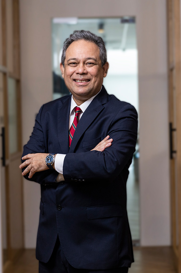 PRIVASIA-Leadership-Board-Directors-Chairman-Dato-Azman-Mahmud-2023