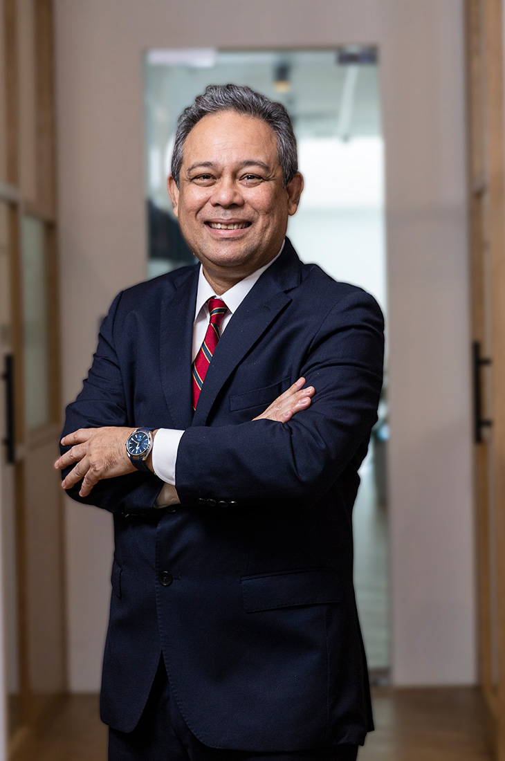 PRIVASIA-Leadership-Board-Directors-Chairman-Dato-Azman-Mahmud-2024